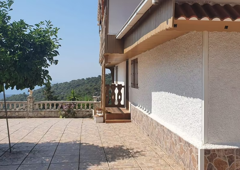 CHALET EN VENTA SANT CEBRIA DE VALLALTA